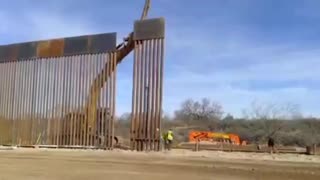 Texas is apparently back to constructing the border wall.