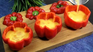 Just pour eggs into sweet peppers and you will be amazed! Delicious breakfast recipe!