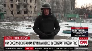CNN reporter walks through town Russia is 'struggling' to seize