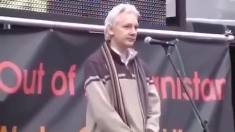 Julian Assange: "If wars can be started by lies, peace can be started by truth." 🙏🐸