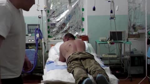 Medics brave rockets near Ukraine frontline
