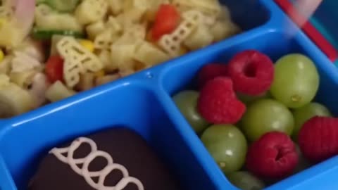 School Lunchbox Ideas | Chicken Pasta Salad #hostesspartner