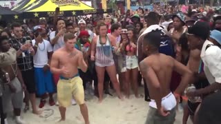 White Guy Beats Up Two Black Guys On Spring Break