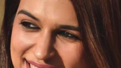 Actress Shraddha Das Nose Hole and Lips CloseUp