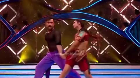 Saumya Kamble And Terence Dance Tip Tip Barsa Pani