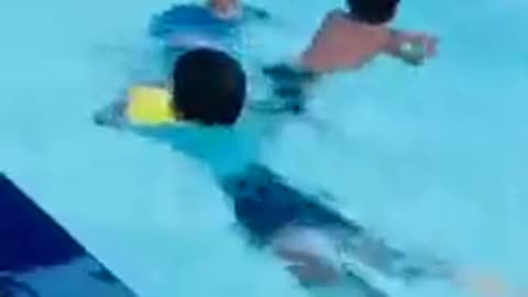 5 year old children swimming