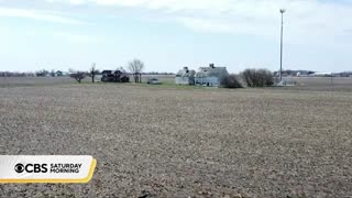 Farmer takes part in unusual experiment to help farm thrive amid rising temperatures CBS News