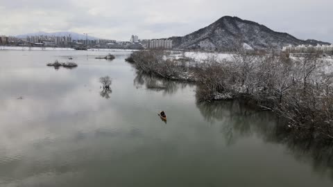 [4k] dron in winter canoeing(snow)