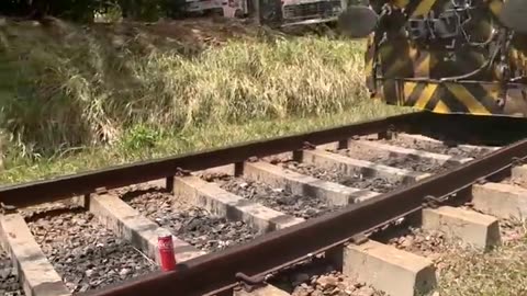 Train VS Coca Cola