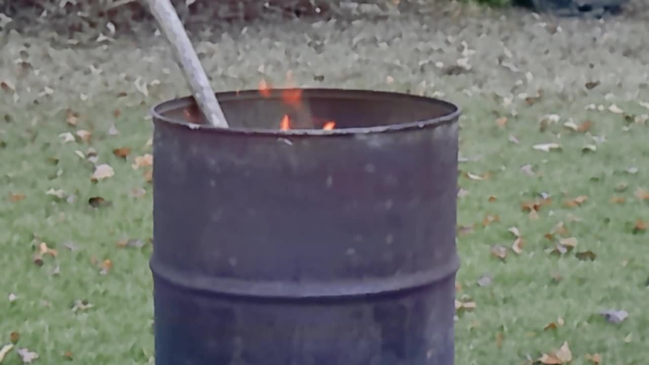 Burning yard waste in a barrel - Episode 5 (10/27/2023)