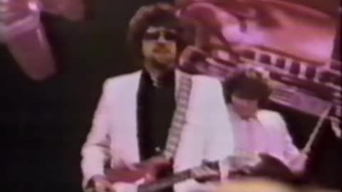 Electric Light Orchestra (ELO) - Rock 'N' Roll Is King = Music Video
