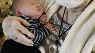 90-Year-Old Woman Meets Her 18th Great-Grandchild for First Time