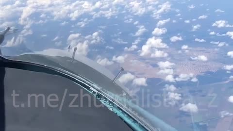 Su-34 and dropping FAB-500s from the UMPK on targets in the Novodanilovka area.