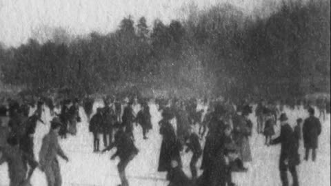 Skating On Lake, Central Park (1902 Original Black & White Film)