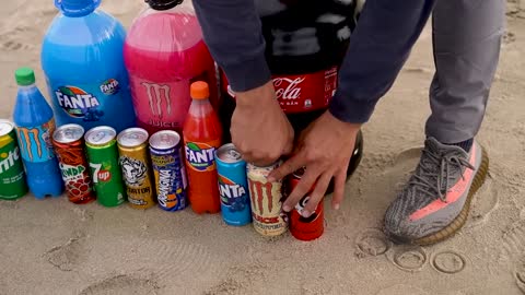 Giant Coca Cola & Big Monster,Chupa Chups, Mtn Dew, Fanta, Mirinda and Mentos soda mix Underground3