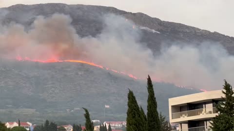 Wildfire breaks out near Dubrovnik, Croatia