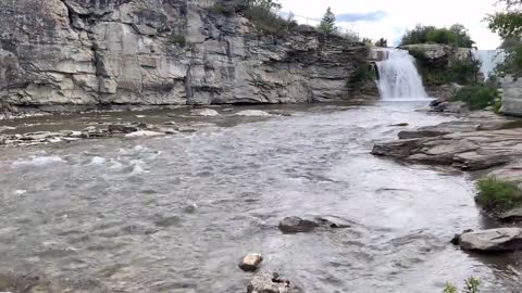 LUNDBRECK FALLS scenic spot in Lundbreck, Alberta #falls #travelalberta #albertaparks