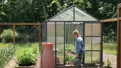 Building a compost bin