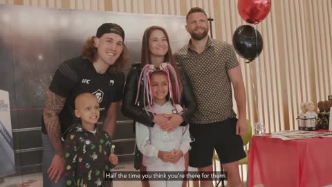 Ufc fighters meet with fan's in hospital 🥳
