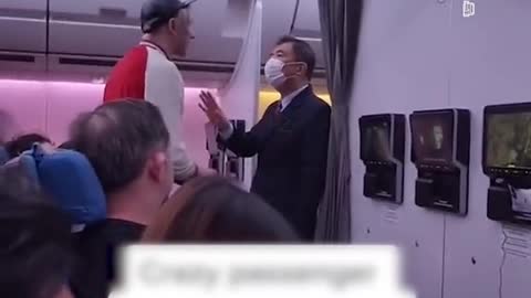 MENEWSSIA passenger rudely demands water, gets escorted off flight는