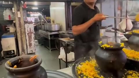 Famous matka Biryani Indiana