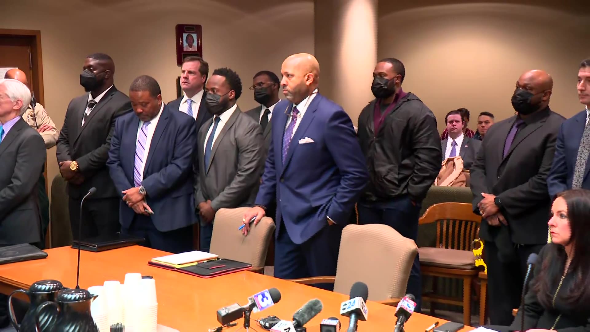 Memphis officers formally arraigned, plead not guilty in death of Tyre ...