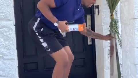 Funniest Video Ever!! Amazon Prime, FedEx, UPS video goes viral