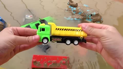 Fine Toys Construction Vehicles Looking for underground car