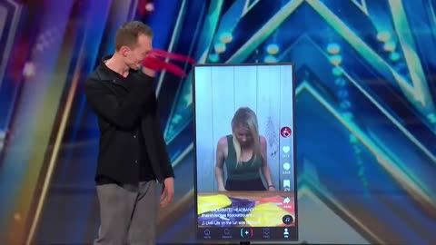 Talented magician shocks the judges of america got talend judges stay stunned after watching