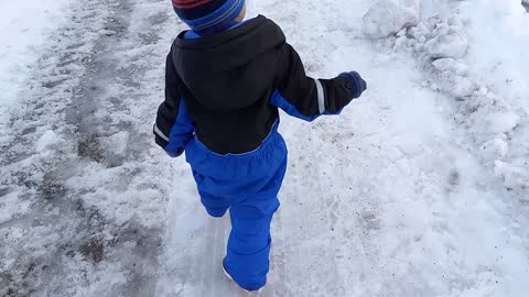 Frozen Snow 🧊 ICE ASMR 🧊 Walking on Ice Asmr