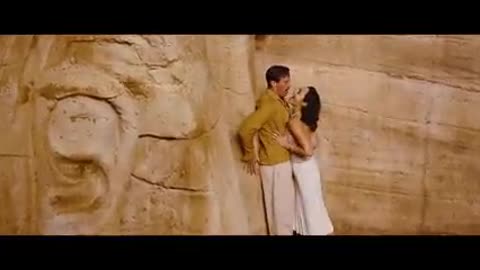 Simon and Linnet Kiss Scene - Death on the Nile