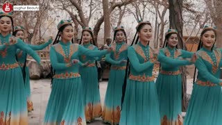 Uyghur Folk Song - Mitiz Meshrep (English Subtitles)