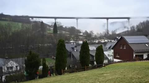 In the west of Germany, a huge 500-meter-long autobahn was dismantled in just seconds