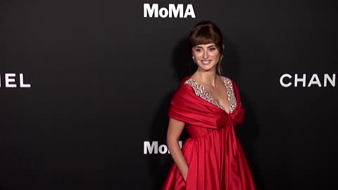 Penelope Cruz honored by MoMa for her career in cinema