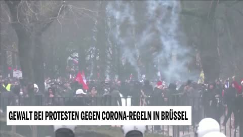 Violenza durante le proteste contro le regole del coronavirus a Bruxelles vicino alla sede dell'UE 24/1/2022
