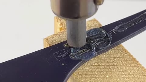 Ingenious way to repair broken plastics with plastic welding method