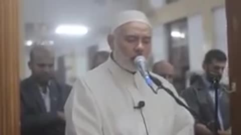Chief of Hamma Reciting the Wholy Verses of Quran Ismail Hania Beautiful voice
