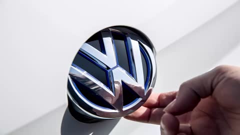 Volkswagen Golf GTE - 2015 Volkswagen Golf GTE Plug-In Euro-Spec First Test Review #Auto_HDFr