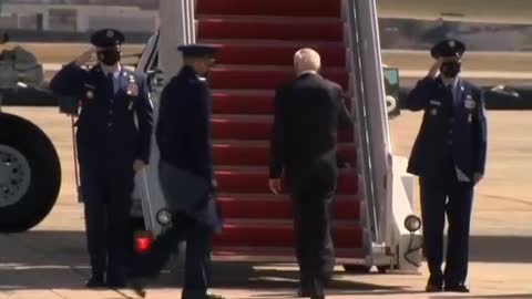 Joe Biden Falls Three Times in staircase of a plane 😂😂😂