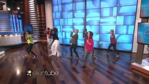 Michelle Obama Dances With Ellen