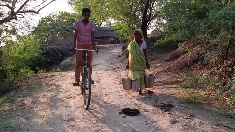 How do poor Life village of Life uttar pradesh in india Life of The poor peoples work