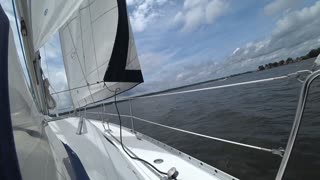 CRUISING #19: A quickie sail with friends