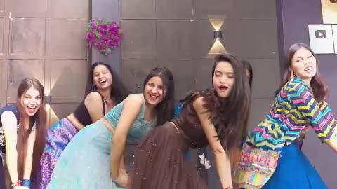 Chamma Chamma Jo Maaru Mai Thumka shortvideo np Snehu Friends shorts dance