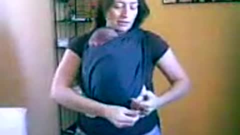 Cómo usar el close baby carrier