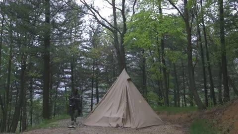 I Want Camping in the Rain, but the Rain Stopped. Dangerous Solo Camping