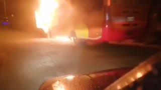 Bus quemado en Nuevo Girón