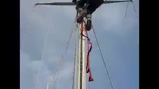 I sent my girlfriend up the mast