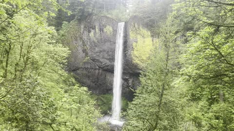 Overlook of Lower Latourell Falls – Columbia River Gorge National Scenic Area – Oregon – 4K