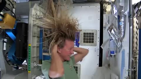 Astronaut Tips: How to Wash Your Hair in Space