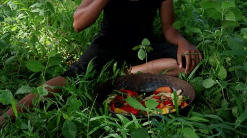 MUSHROOM COOKING WITH MIXED FRESH VEGETABLES